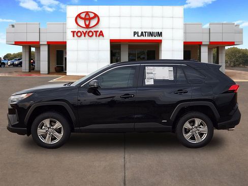 New 2025 Toyota RAV4 LE image 3