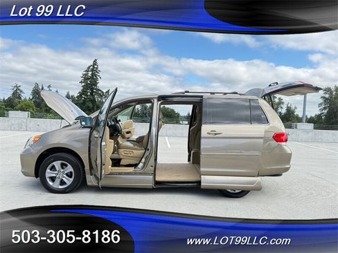 Used 2010 Honda Odyssey Touring image 24