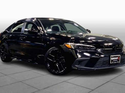 Used 2023 Honda Civic Sport image 2