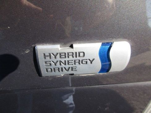 Used 2013 Toyota Prius Three image 11