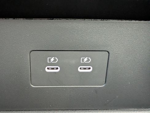 Certified 2025 Nissan Rogue SL image 16