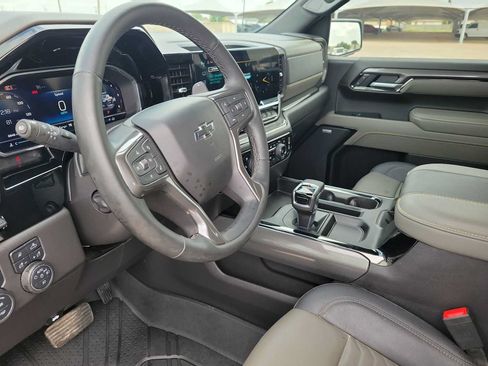 Used 2025 Chevrolet Silverado 1500 ZR2 w/ Technology Package AWD/4WD image 10