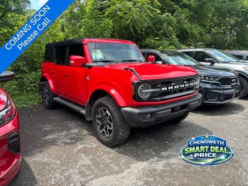 Used 2023 Ford Bronco Outer Banks AWD/4WD image 3