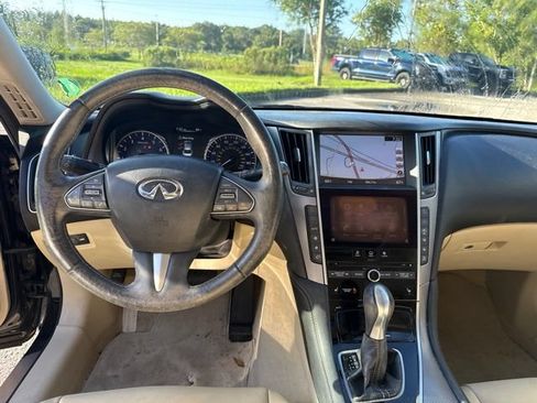 Used 2017 INFINITI Q50 Premium w/ 2.0T Premium Plus Package RWD image 12