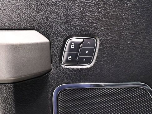 Used 2018 Ford F150 Platinum w/ Technology Package image 12