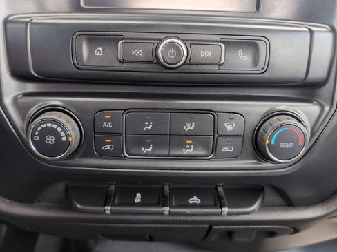 Used 2018 Chevrolet Silverado 2500 W/T AWD/4WD image 14
