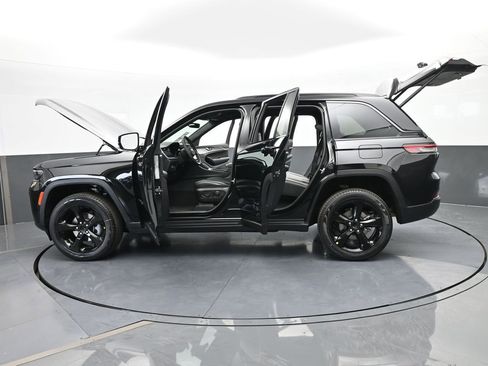 New 2026 Jeep Grand Cherokee Limited w/ Limited Altitude Package RWD image 68