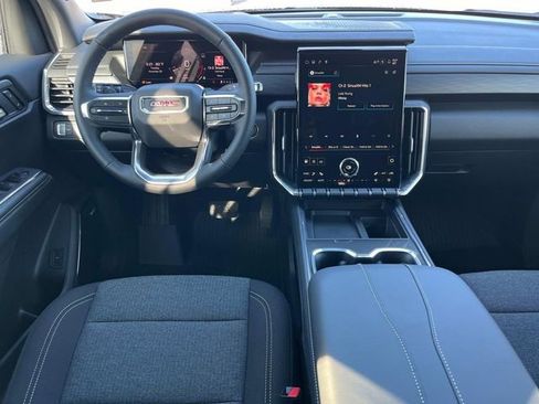 New 2026 GMC Acadia Elevation image 16