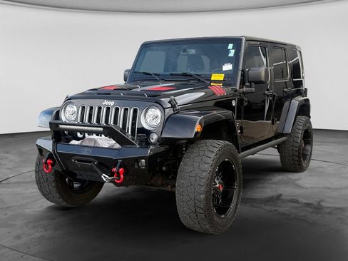 Used 2017 Jeep Wrangler Unlimited Sahara w/ Dual Top Group AWD/4WD image 4