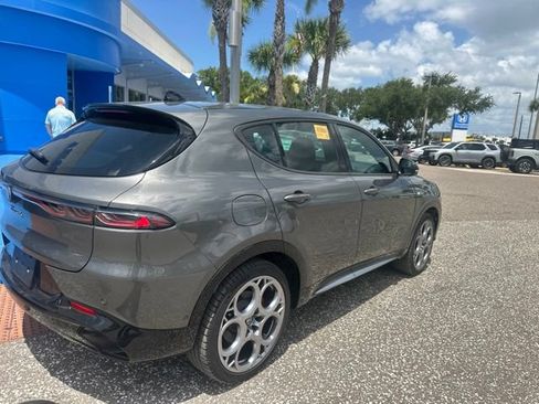 Used 2024 Alfa Romeo Tonale Ti AWD/4WD image 35