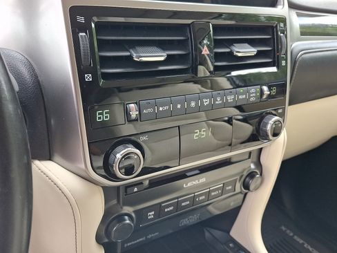 Certified 2023 Lexus GX 460 Premium w/ Premium Plus Package AWD/4WD image 17