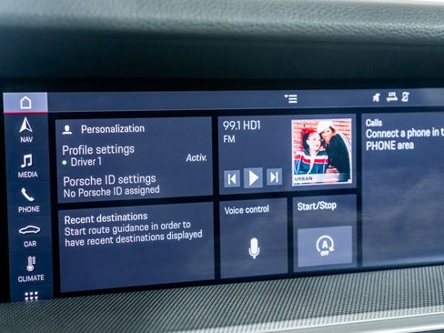 Used 2020 Porsche 911 Carrera 4S w/ Sport Package image 54