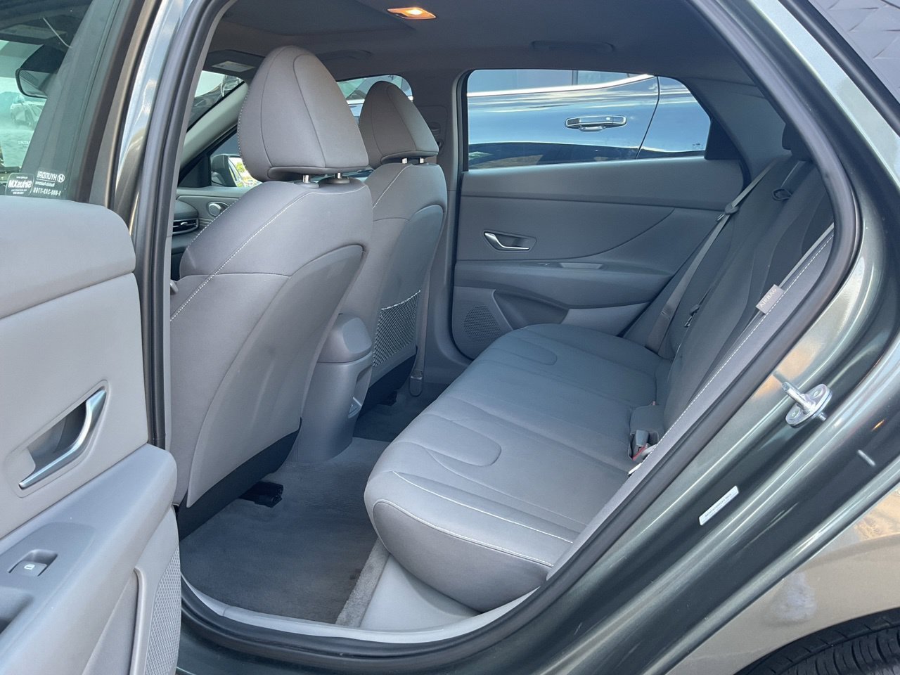 Used 2025 Hyundai Elantra SEL FWD image 10