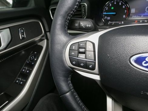 Used 2023 Ford Explorer XLT w/ Equipment Group 202A image 35