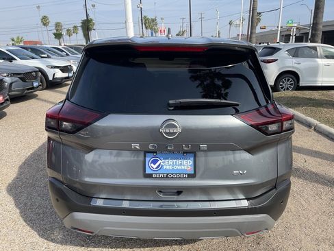 Used 2023 Nissan Rogue SV image 6