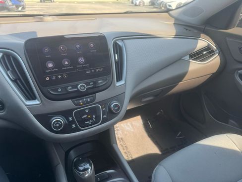 Used 2020 Chevrolet Malibu LS FWD image 39
