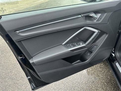 Used 2024 Audi Q3 2.0T Premium Plus image 20