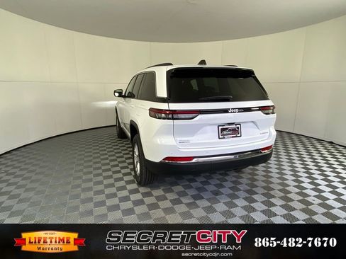 New 2026 Jeep Grand Cherokee Laredo X image 5