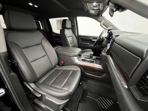 Used 2025 Chevrolet Silverado 1500 LT Trail Boss w/ Convenience Package II AWD/4WD image 35