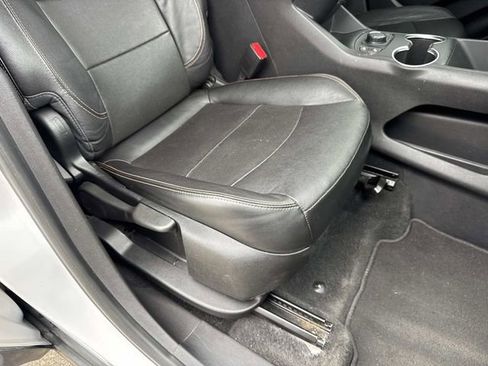 Used 2020 GMC Terrain SLT AWD/4WD image 15