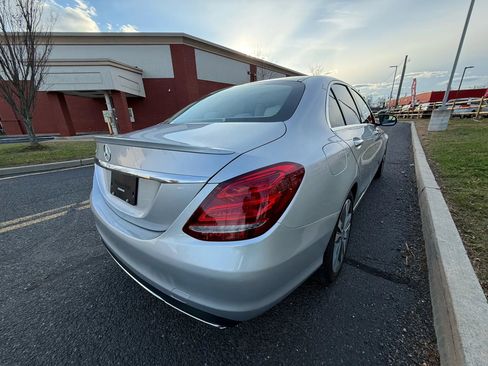 Used 2017 Mercedes-Benz C 300 Sedan image 6