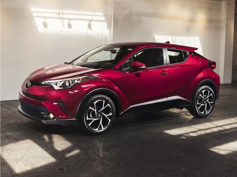 Used 2019 Toyota C-HR Limited FWD image 1