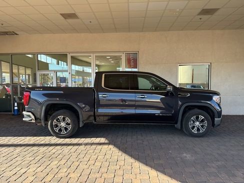 Used 2025 GMC Sierra 1500 SLT AWD/4WD image 5