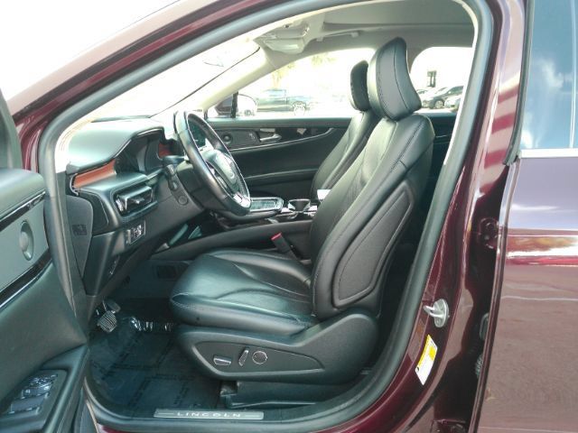 Used 2021 Lincoln Nautilus Reserve AWD/4WD image 6