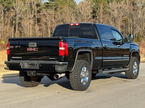 Used 2017 GMC Sierra 3500 Denali w/ Duramax Plus Package image 5