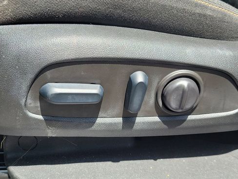 Used 2022 Chevrolet Equinox LT image 11