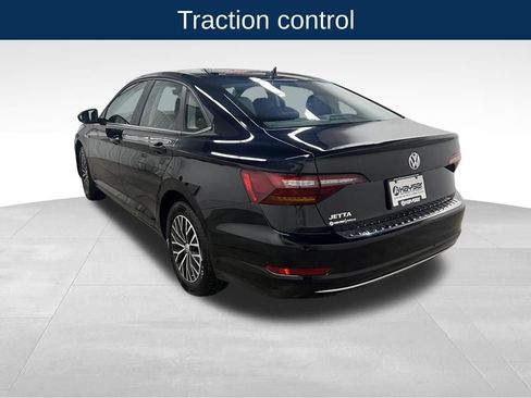 Used 2019 Volkswagen Jetta SEL w/ Cold Weather Package FWD image 8