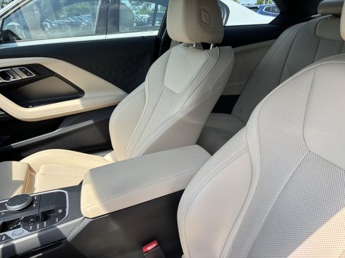 Used 2023 BMW 230i Coupe w/ Convenience Package RWD image 33