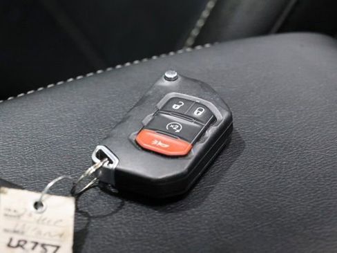 Used 2023 Jeep Wrangler Unlimited Sahara w/ Cold Weather Group AWD/4WD image 35