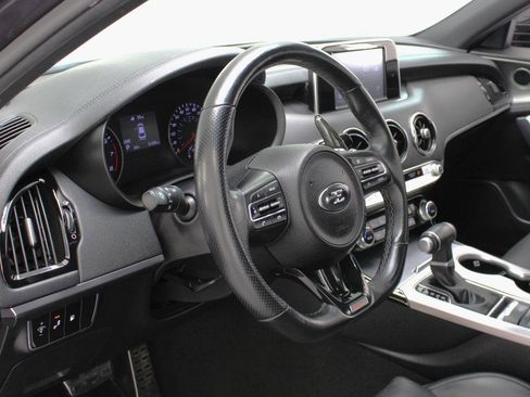 Used 2021 Kia Stinger GT image 30