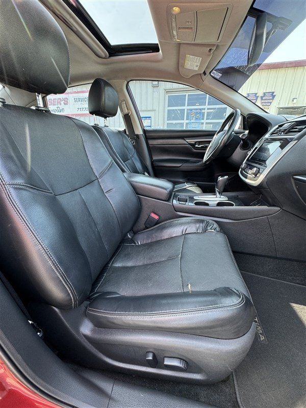 Used 2016 Nissan Altima 2.5 SL w/ 2.5 Technology Package FWD image 14
