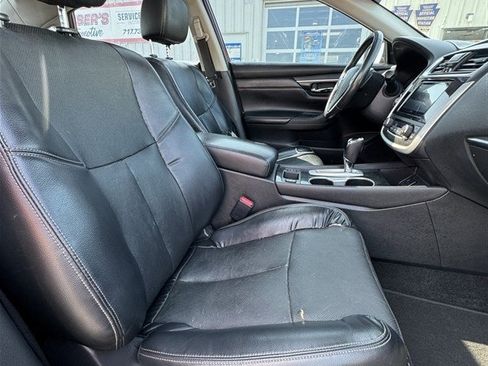 Used 2016 Nissan Altima 2.5 SL w/ 2.5 Technology Package FWD image 14