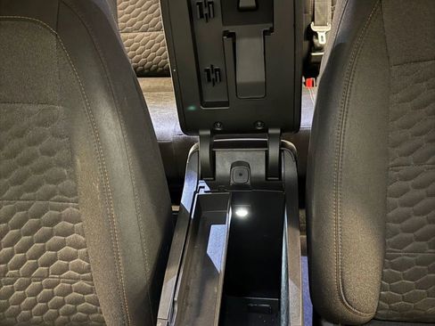 Used 2020 Chevrolet Equinox LT image 27