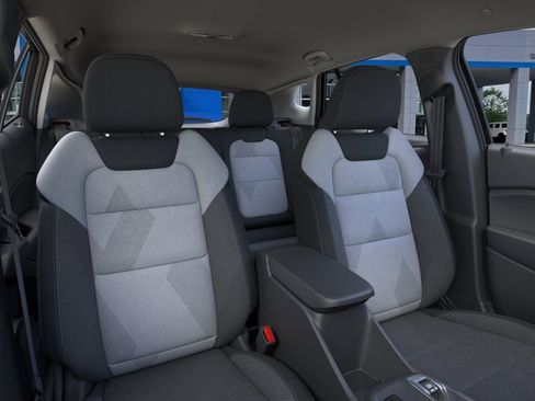 New 2026 Chevrolet Trax LS w/ LS Convenience Package FWD image 16