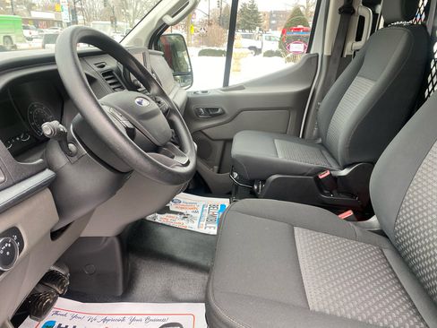 Used 2024 Ford Transit 250 T-250 130 Low Rf 9070 GVWR RW w/ Exterior Upgrade Package image 17