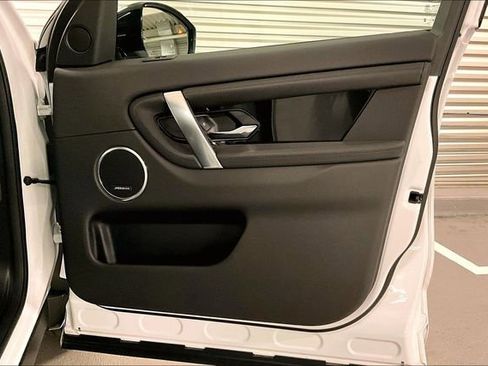 Certified 2025 Land Rover Discovery Sport S image 27