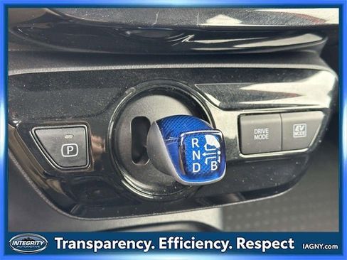 Certified 2022 Toyota Prius LE image 24