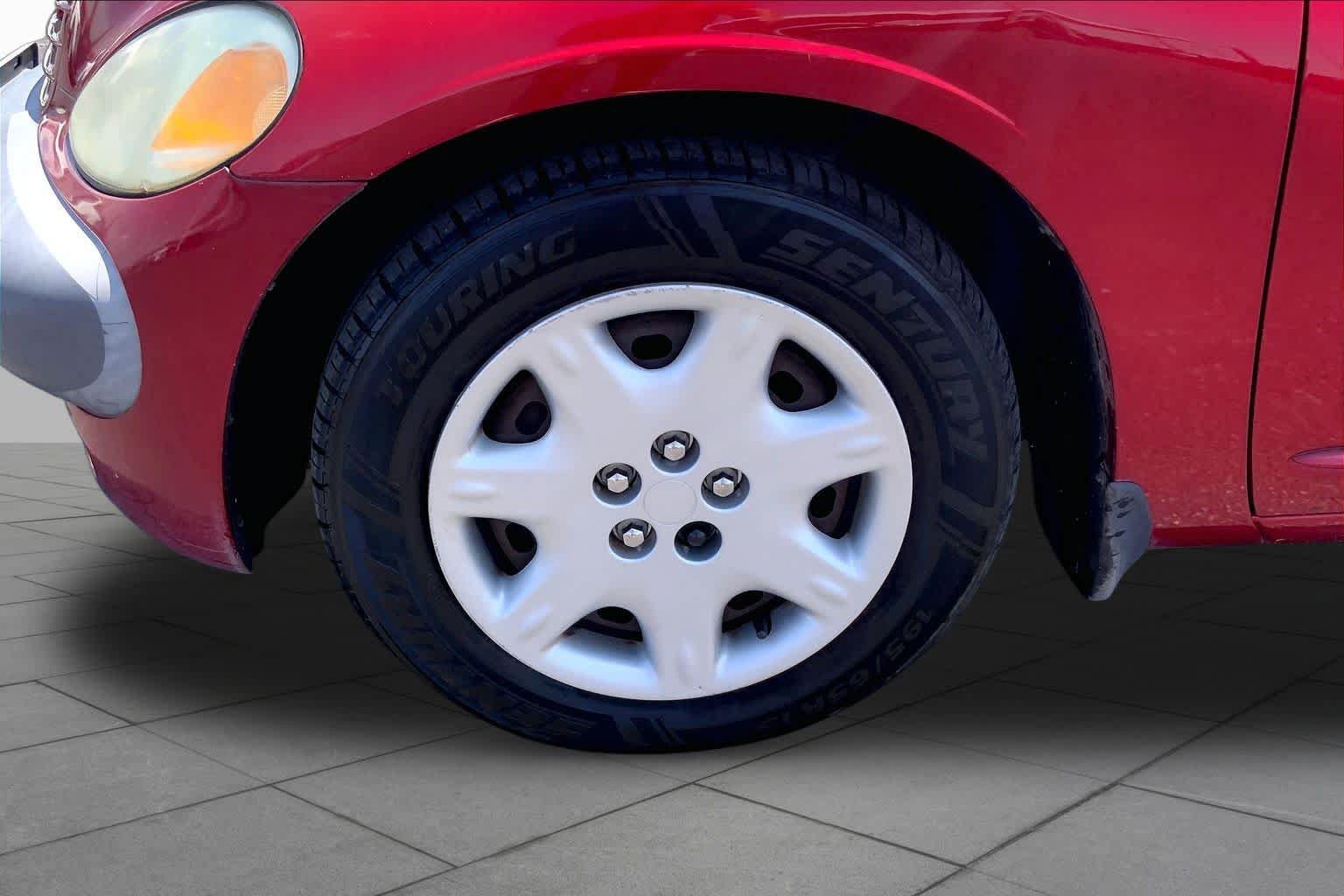 Used 2002 Chrysler PT Cruiser FWD image 10