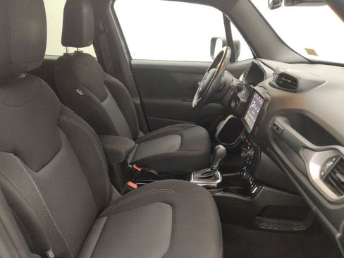 Used 2021 Jeep Renegade Latitude AWD/4WD image 21