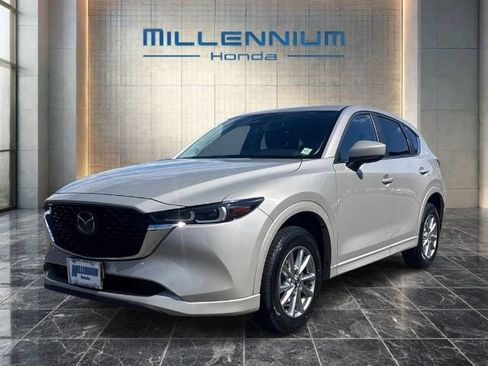 Used 2024 MAZDA CX-5 AWD 2.5 S w/ Preferred Package image 1