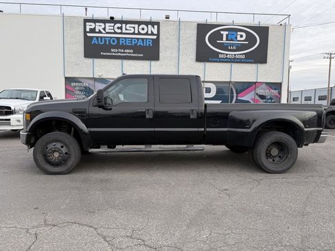 Used 2009 Ford F450 Lariat image 2