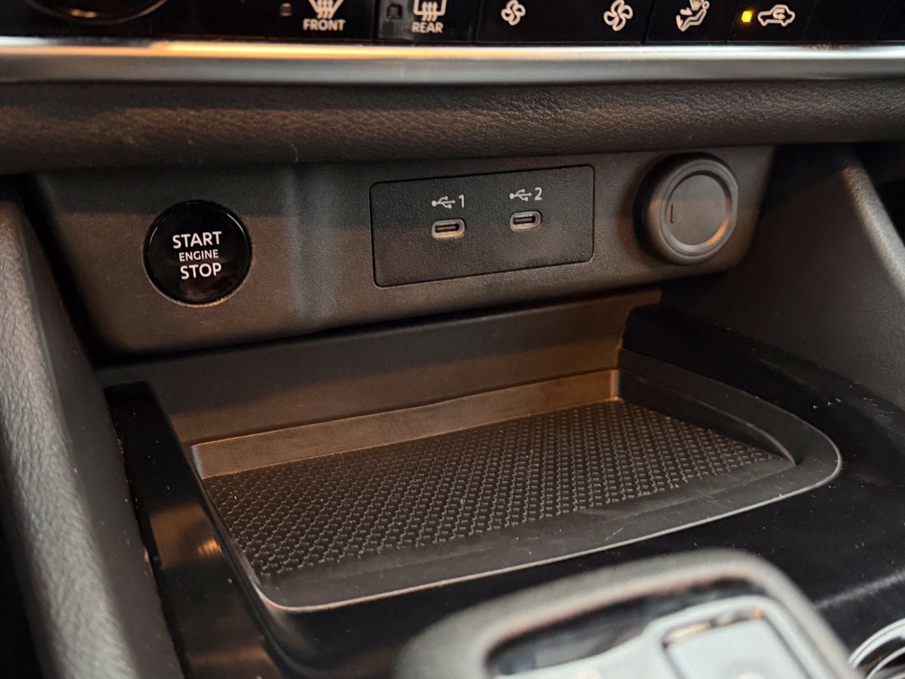 Certified 2025 Nissan Rogue SV FWD image 21