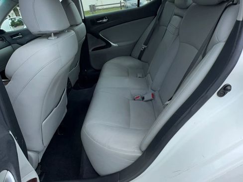 Used 2007 Lexus IS 250 RWD image 16