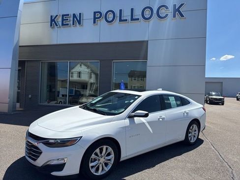 Used 2024 Chevrolet Malibu LT FWD image 2