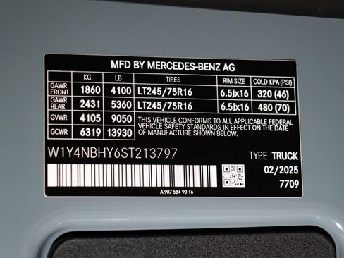 Used 2025 Mercedes-Benz Sprinter 2500 image 7