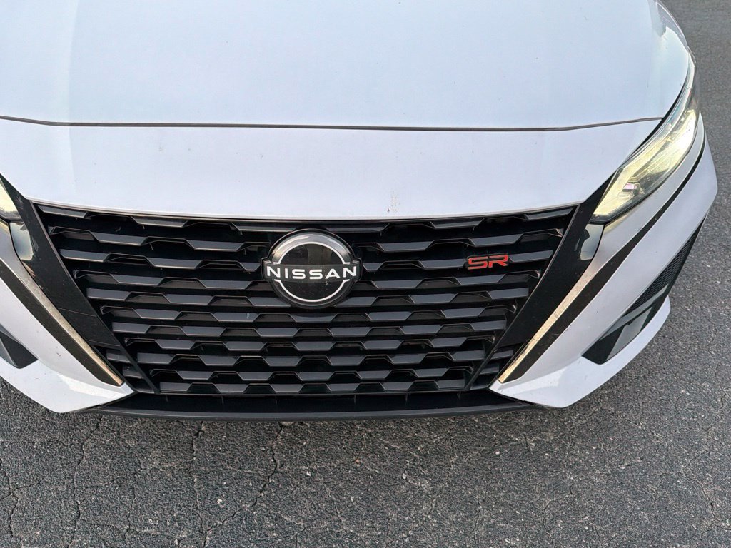 Used 2024 Nissan Altima 2.5 SR w/ SR Premium Package FWD image 26